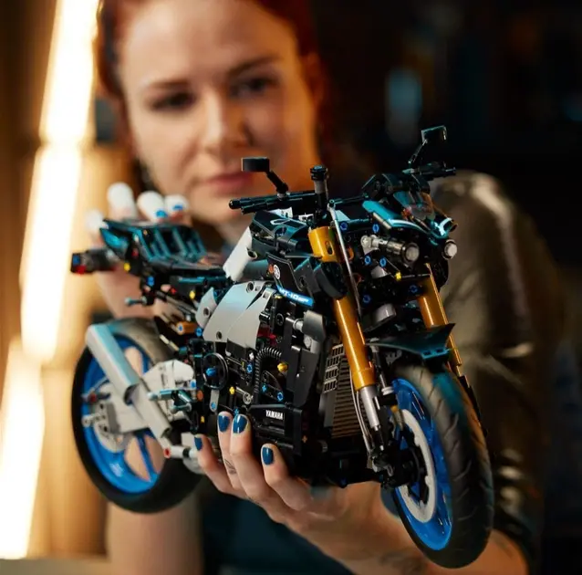 Купити Конструктор Technic Yamaha MT-10 SP 1478 деталей Ямаха мотоцикл 1:5 за 1640 грн