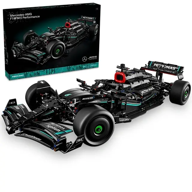 Купити Конструктор Technic F1 Mercedes AMG 1642 деталі болід формула 1 Petronas 1:8 за 1590 грн