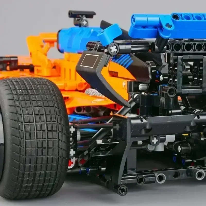 Купити Конструктор Technic McLaren F1 1434 деталі болід формула 1 Макларен 42141 сумісний з LEGO лего за 1499 грн