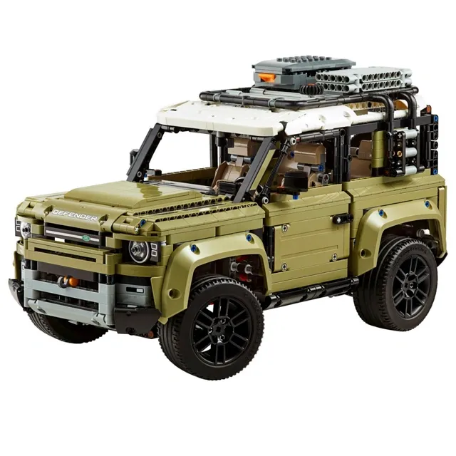 Купити Конструктор Technic Land Rover Defender 2573 деталей за 2190 грн