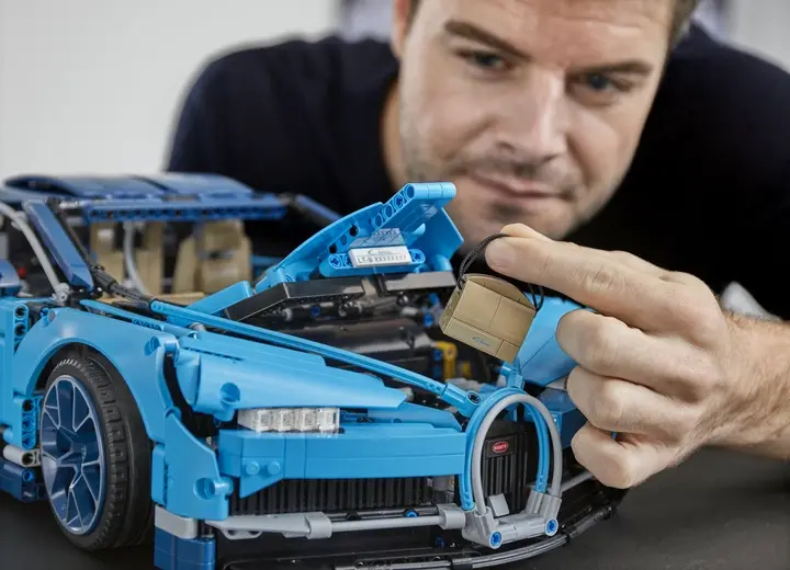 Купити Конструктор Technic Bugatti Chiron 4031 деталі машинка Бугатті 1:8 (42083) сумісний з LEGO лего за 3690 грн